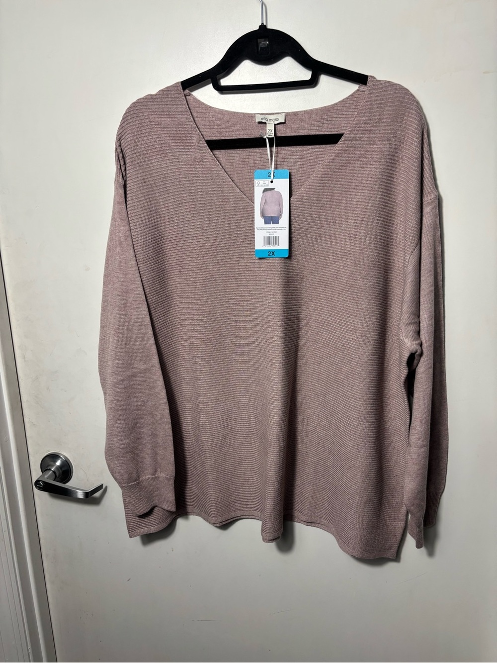 Ella Moss Ribbed V-Neck Sweater in Dusty Mauve 2X
